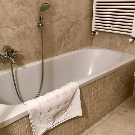 Panoramica Private Sleeps 8-by Italian Villa *