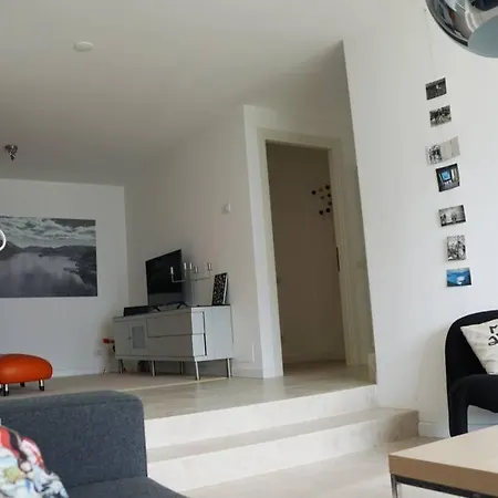 فيلة Panoramica Private Sleeps 8-by Italian لينّو